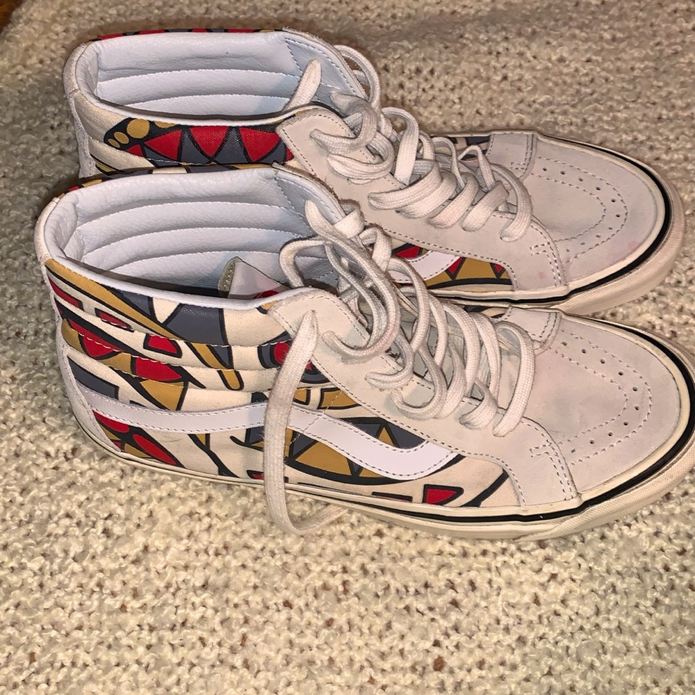 Vans Off the Wall men’s high top sneakers, size 10.